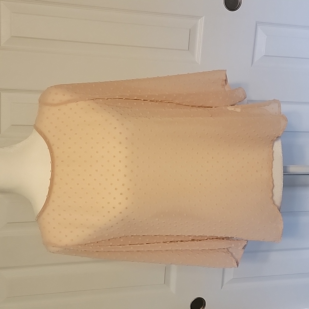 Beautiful light pinkish/cream blouse